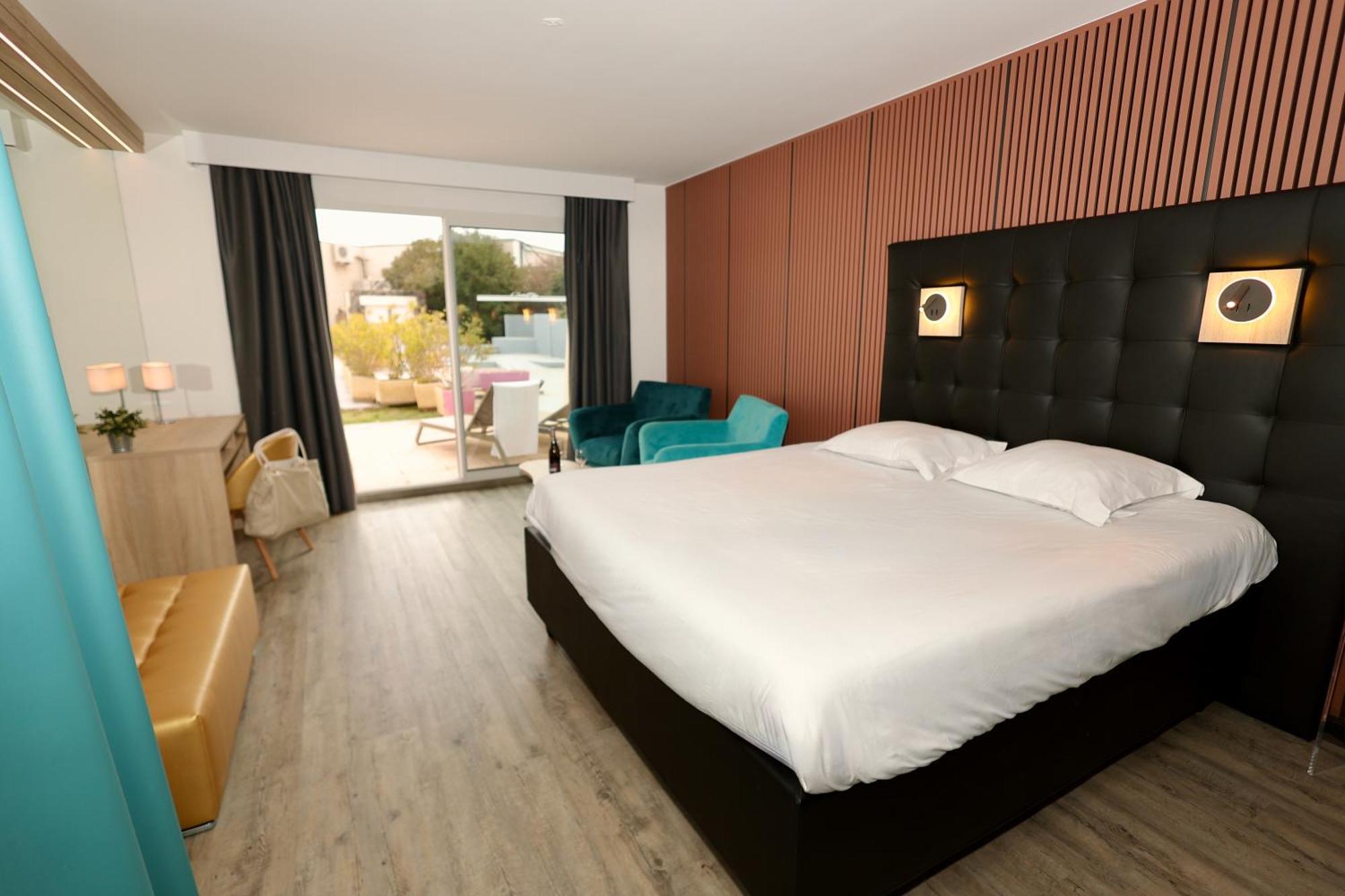 Le Jardin D'Eden "Reserve Aux Couples" Agde Bagian luar foto